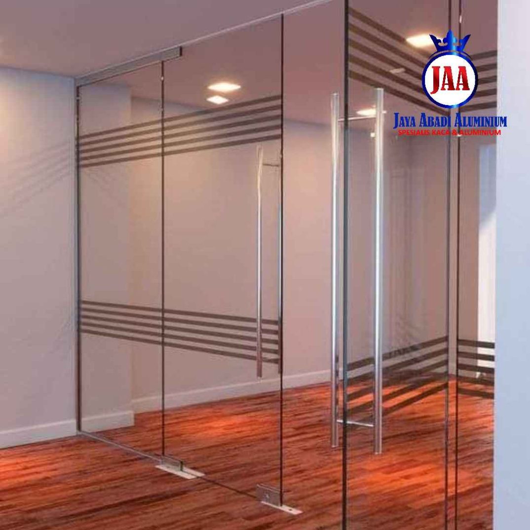 Spesialis Sekat Kaca Minimalis untuk Ruangan Kantor di Bekasi