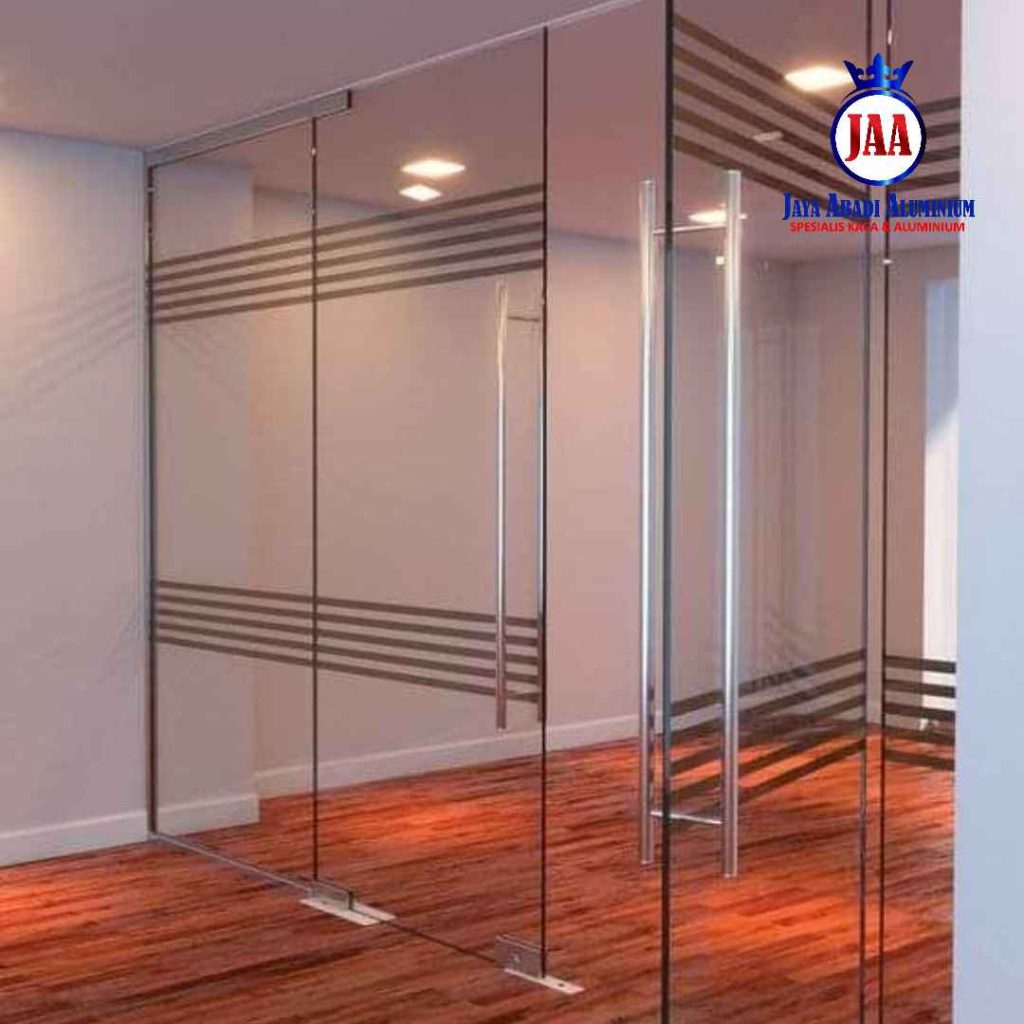 Tukang Kaca Terdekat Spesialis Kaca Tempered Custom