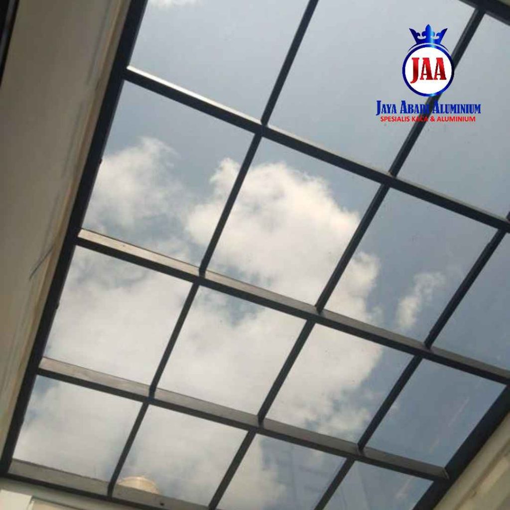 Rekomendasi Tukang Kanopi Kaca Tempered Profesional di Bekasi