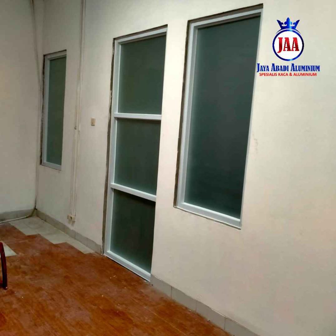 Tukang Aluminium Kranji Bekasi Barat Spesialis Kusen Pintu