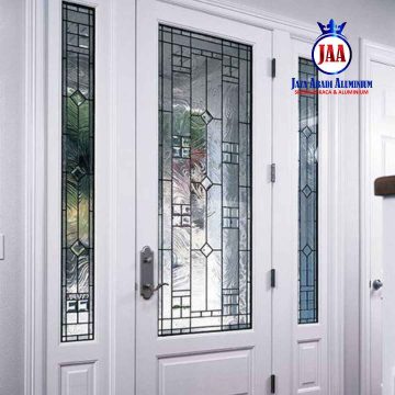 Motif Kaca Jendela Depan Minimalis untuk Rumah Kecil