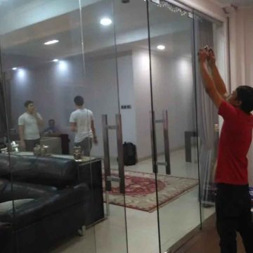 Jasa Servis Pintu Kaca tempered area perkantoran Jakarta