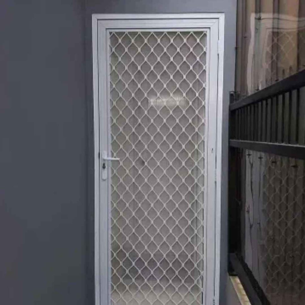 Pintu kawat nyamuk aluminium Bekasi model minimalis modern 2026