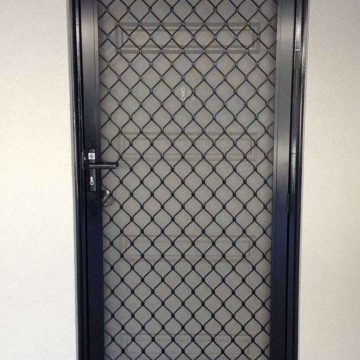 Pintu kawat nyamuk aluminium Bekasi model minimalis modern 2026