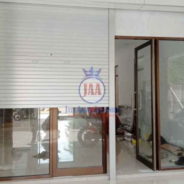 Rolling door kaca aluminium