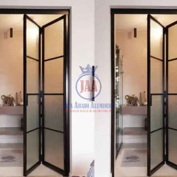 Pintu lipat kamar mandi