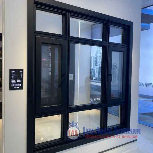 Kusen aluminium kaca tempered